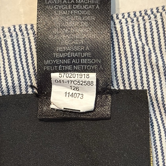 Chico's So Slimming Brigette Striped Slim Shorts Size 8 - Picture 10 of 13